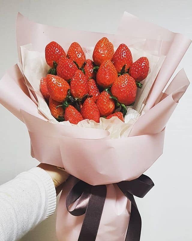 Small Strawberry Bouquet