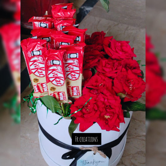 Mini KitKat Roses Box