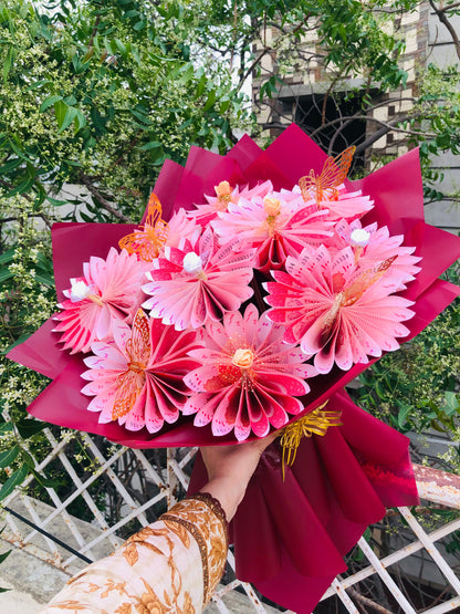 10,000/- Cash Bouquet