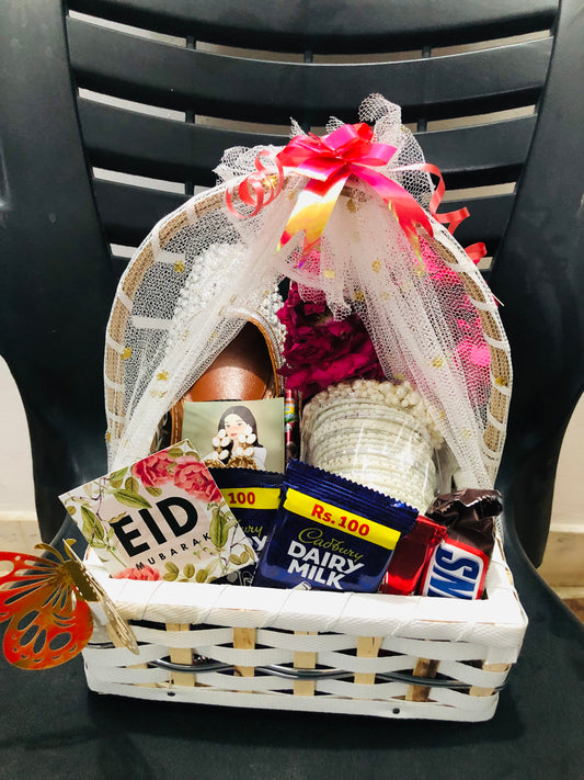 Eidi Basket For Her 3.0