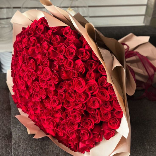 500 Red Roses Bouquet