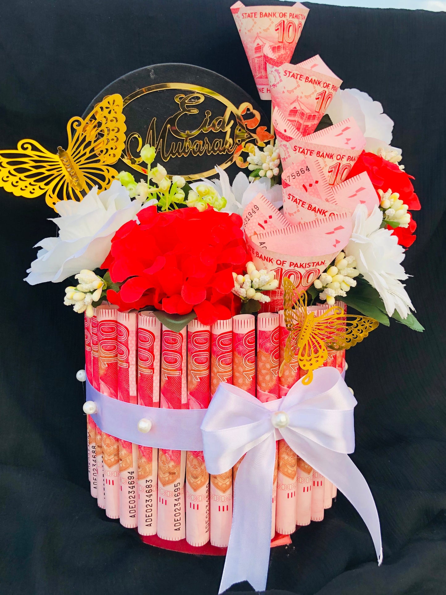4000/- Cash Cake