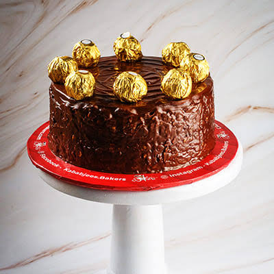 Ferrero Rochers Cake (2.5lbs)