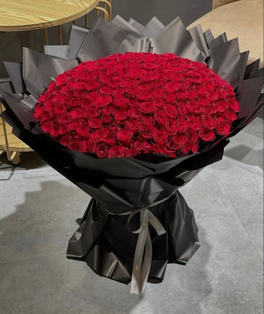 200 Red Roses Bouquet